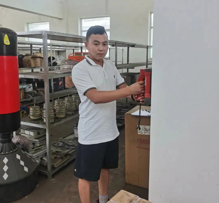 奮斗創(chuàng)造歷史 實干成就未來——省建科院第三黨支部解放思想大討論活動紀實(圖7)