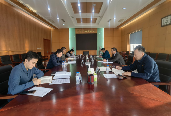 公司召開黨委理論學(xué)習(xí)中心組擴(kuò)大會(huì)議 專題學(xué)習(xí)黨的二十大精神(圖1)